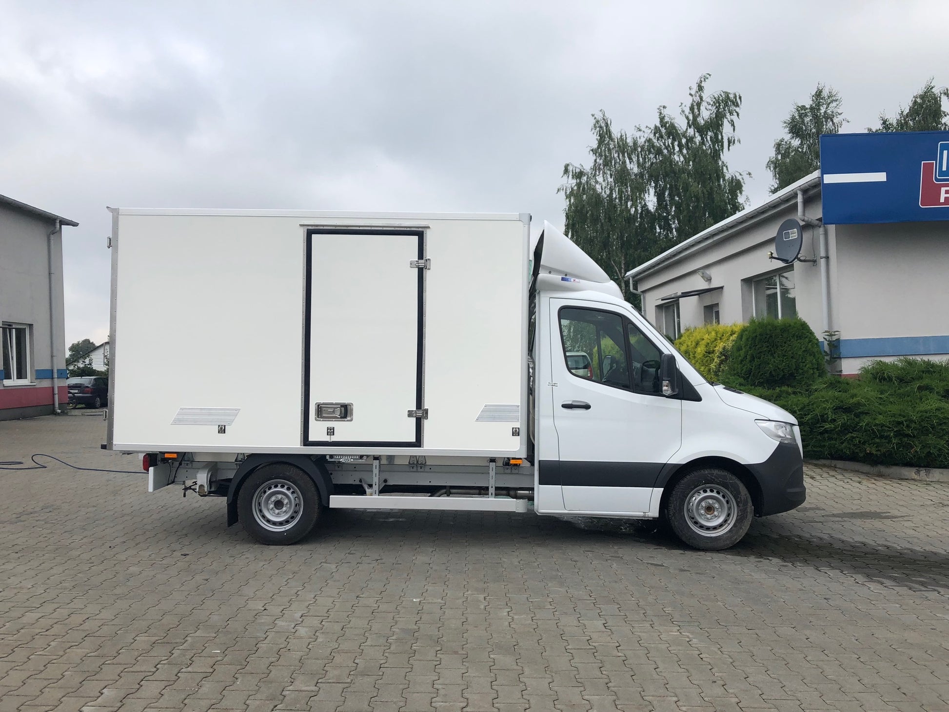 Dachspoiler MERCEDES Sprinter, VW Crafter Kofferaufbau Aerodynamik