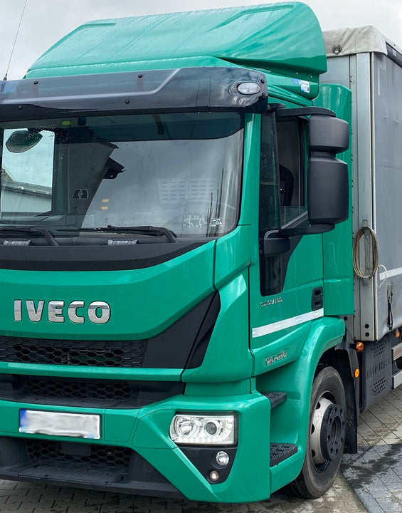 Dachspoiler IVECO Eurocargo geklebt Höhe 65-85cm