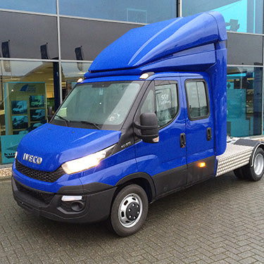 Dachspoiler IVECO Daily geklebt Doppelkabine Sattelzug