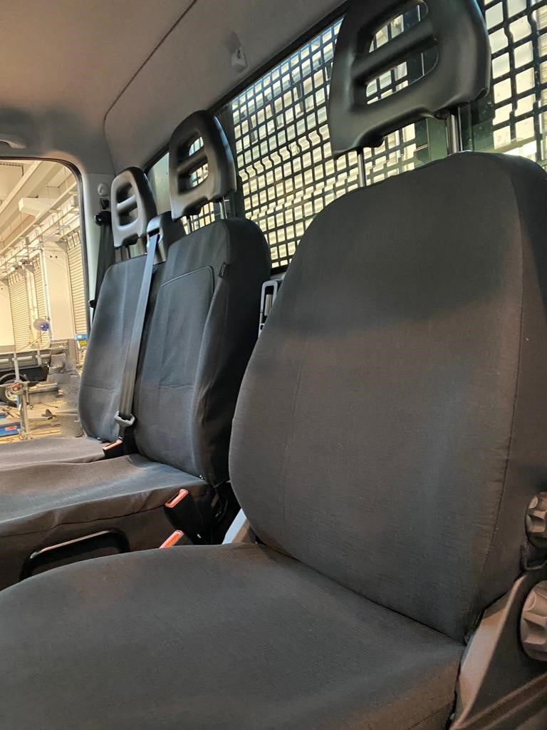 Schonbezug Iveco Daily Fahrer und Beifahrersitz