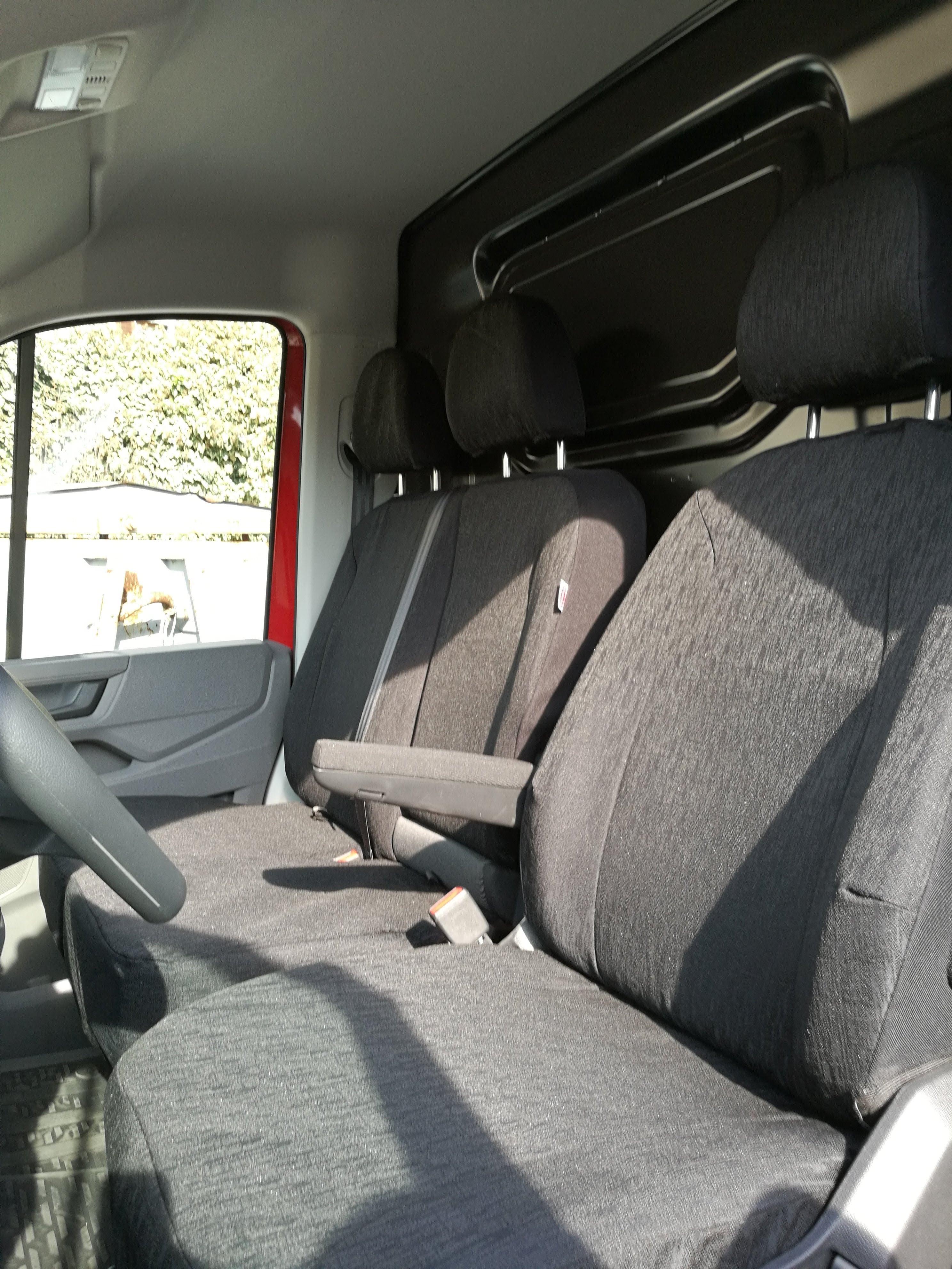 Stoffbezug VW Crafter/TGE Dreierbank, komplett bezogen