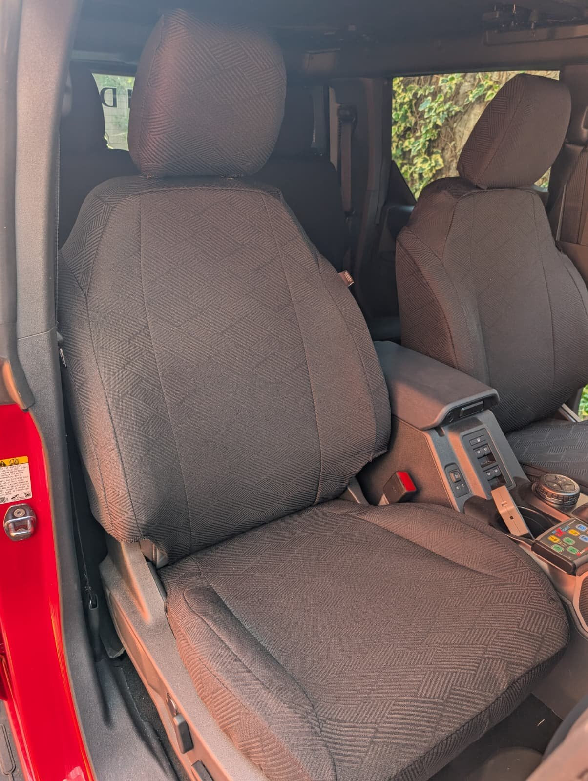 Maßgefertigte Pickup-Sitzbezüge für Ford Ranger, Toyota Hilux, VW Amarok