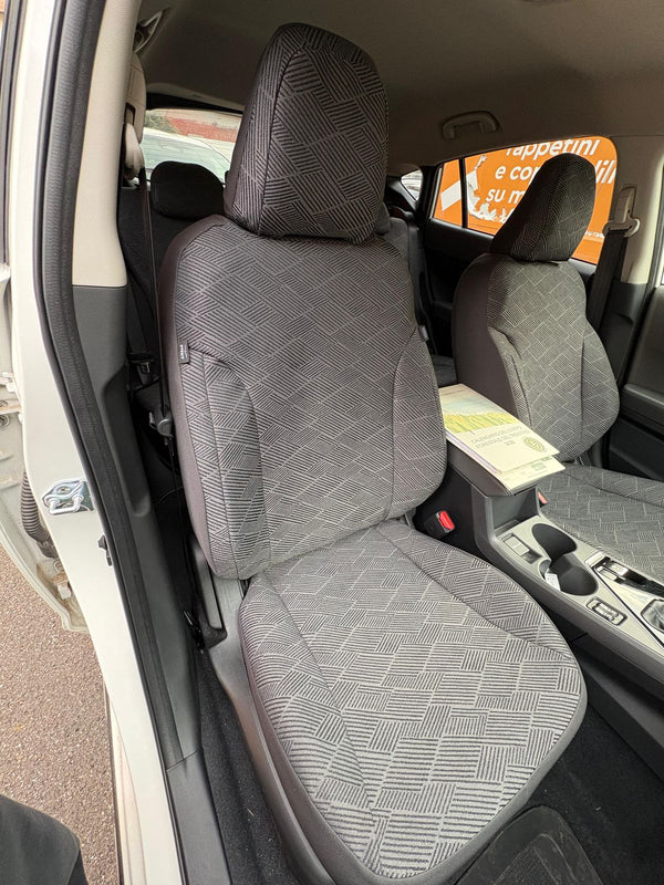 Stoffbezug Subaru Crosstrek, geometrisches Muster, beide Vordersitze