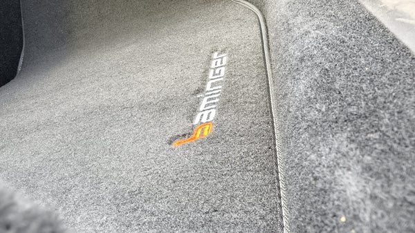 Teppich-Fußmatte mit Baminger-Logo, Tesla Model Y
