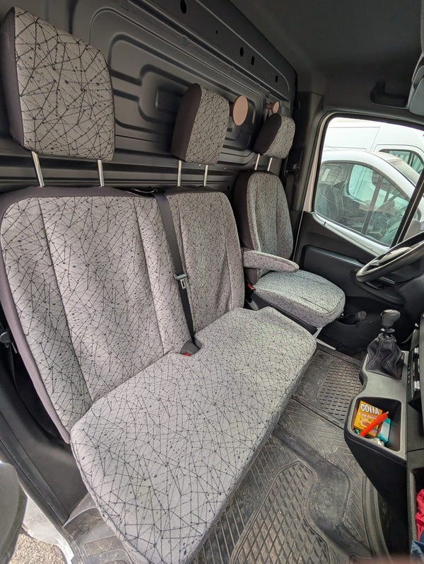 Stoffbezug Mercedes Sprinter, grau mit schwarzem netzmuster