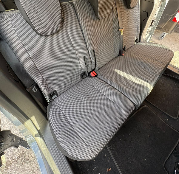 Stoffbezug Nissan Townstar, hellgrau